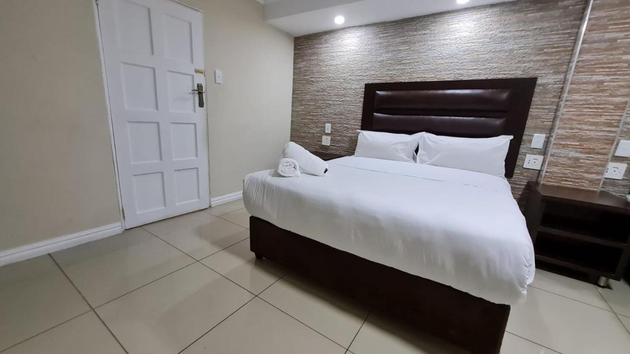 Bayside Hotel Pinetown New Germany Exteriör bild