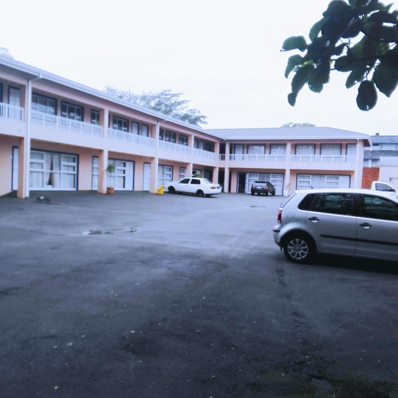 Bayside Hotel Pinetown New Germany Exteriör bild