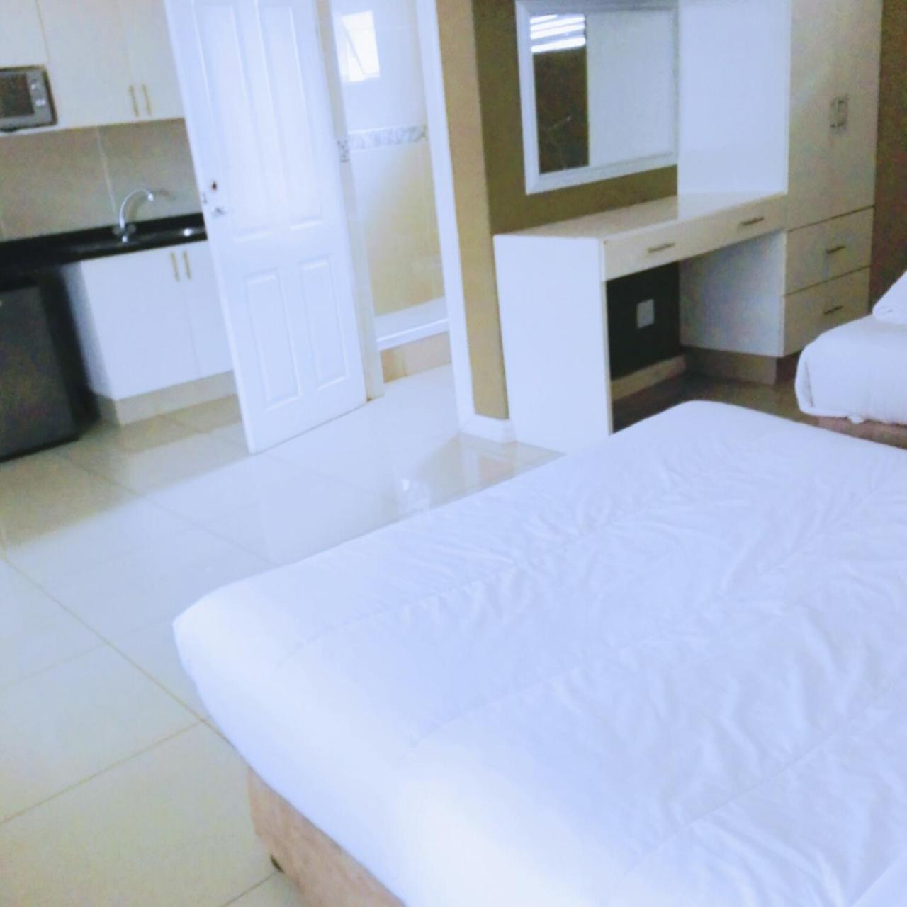 Bayside Hotel Pinetown New Germany Exteriör bild